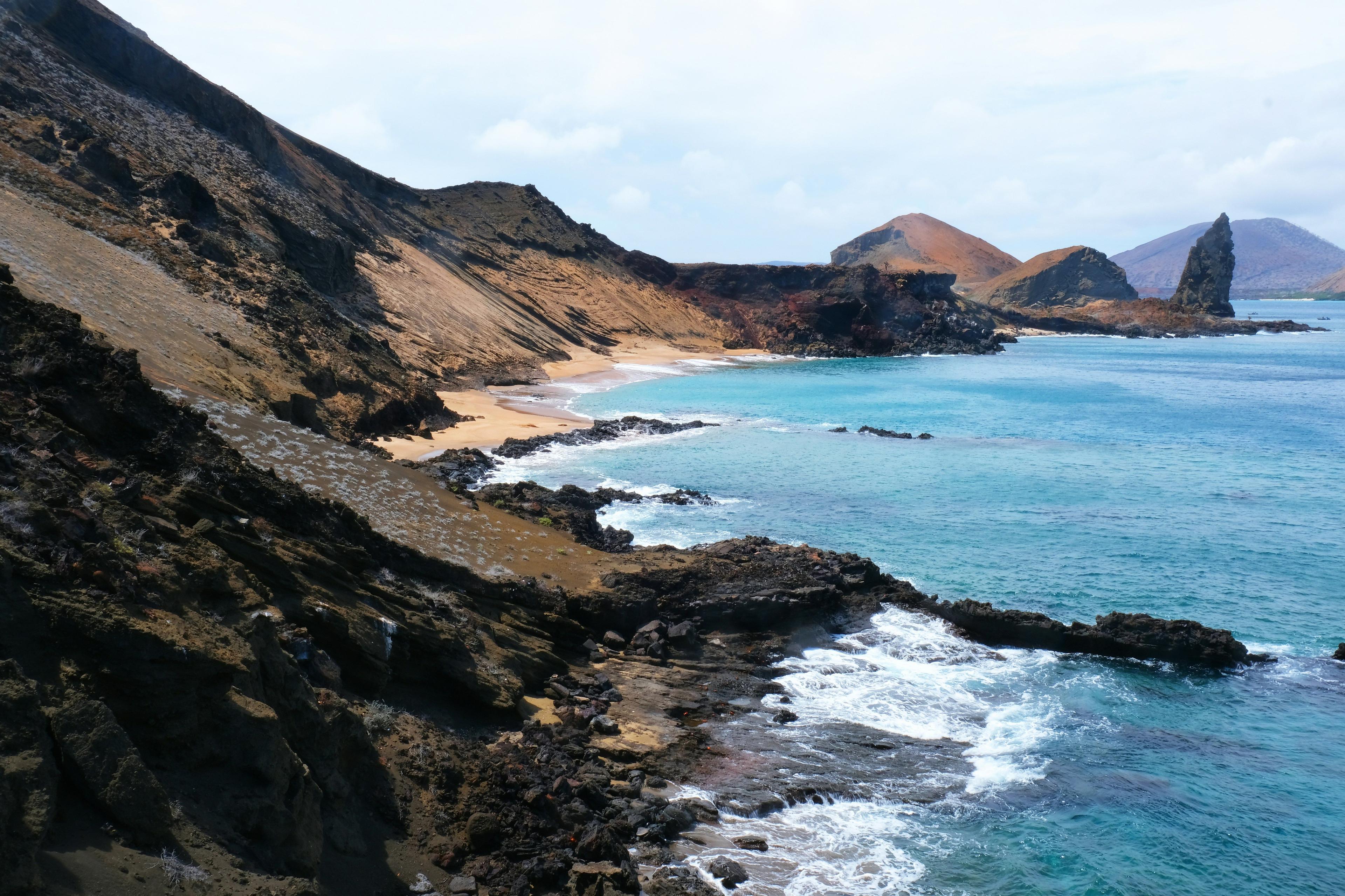 Bartolomé Island Yacht Adventure
