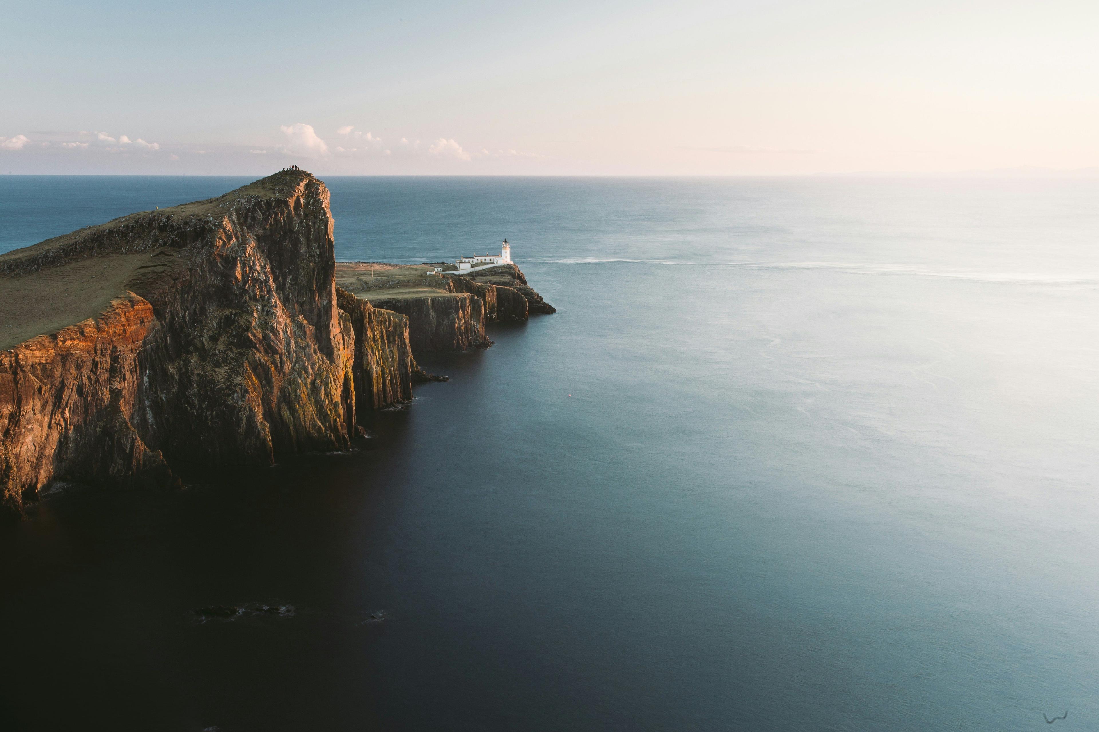 Circumnavigating Scalpay