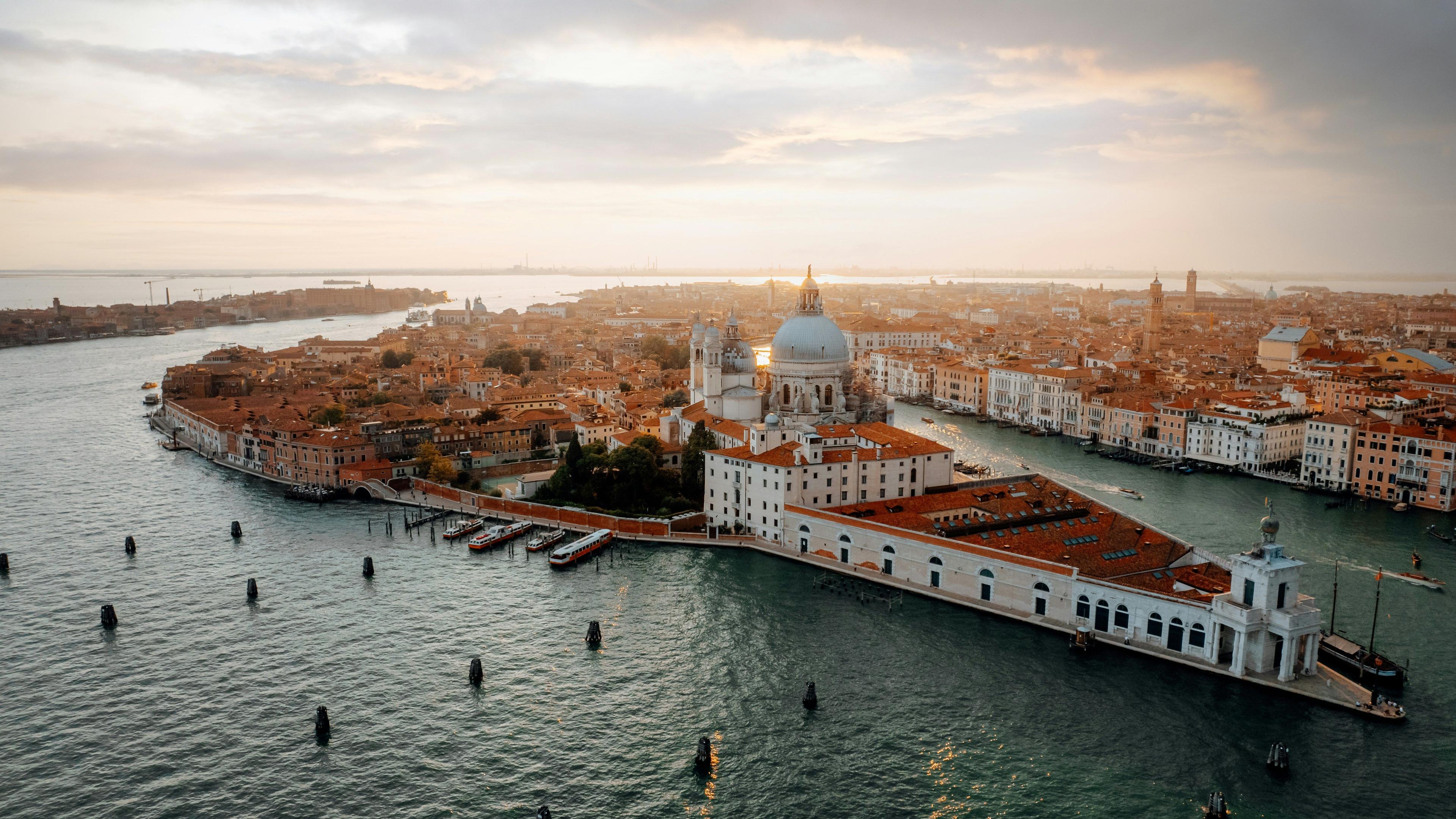 Departure to Venice