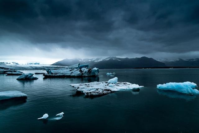 Best Time to Visit Iceland: Month-by-Month Guide